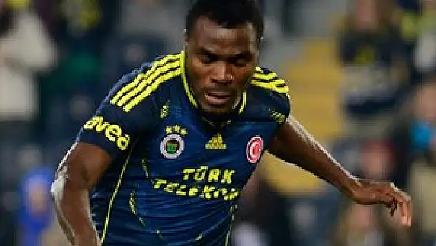 Emenike kampa katıldı