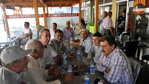 Başkan Kale vatandaşlarla buluştu