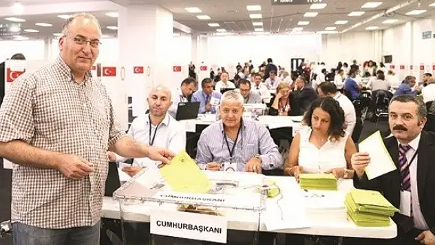 Beceriksizliğin sorumlusu YSK