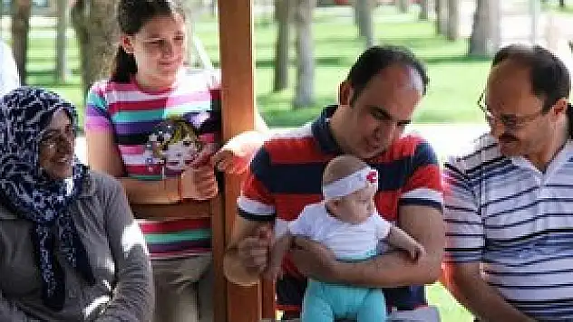 Başkan Altay Kadın Kollarının Düzenlediği Programa Katıldı