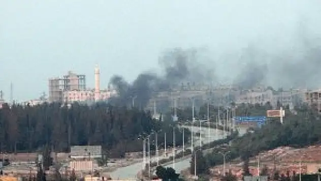 Halep'te sahra hastanesine saldırı: 23 ölü