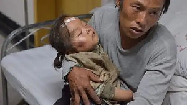 Çin'deki depremde ölü sayısı 381'e yükseldi