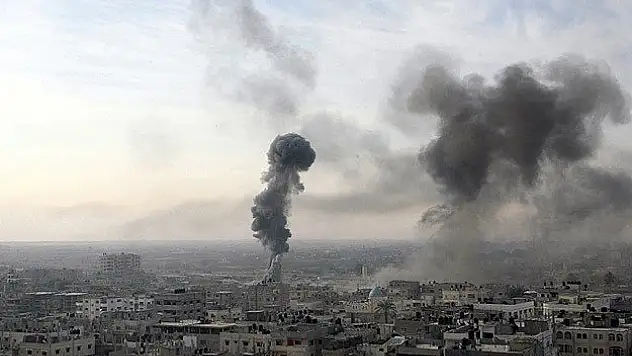 Gazze'de hayatını kaybedenlerin sayısı 1821'e yükseldi