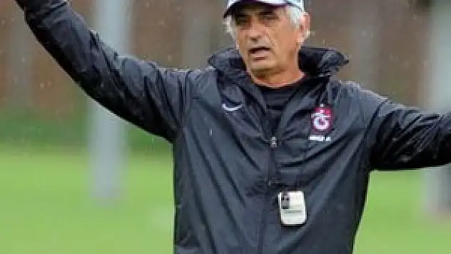 Halilhodzic yeni transferi kamptan kovdu!