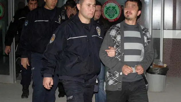 Saç kesen 'Böcekli' çete operasyonu