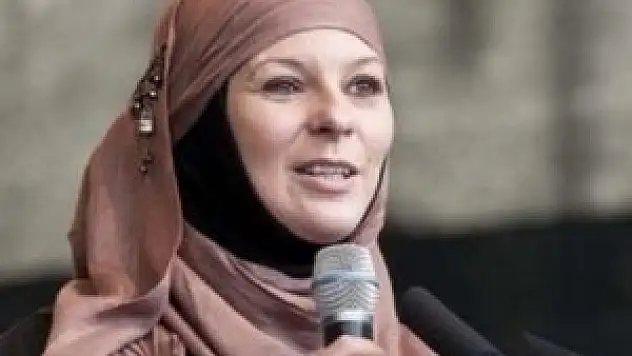 Tony Blair'in baldızının Müslüman olma nedeni