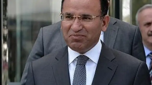 Yargıya yargı görevi yapanlar gölge düşürüyor