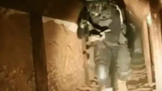 Bir ay önce yerle bir edilen tünelden canlı çıktılar!