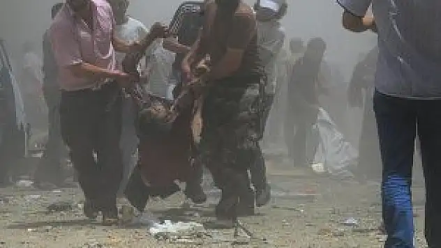 Suriye'de 5 bin 47 kişi öldü