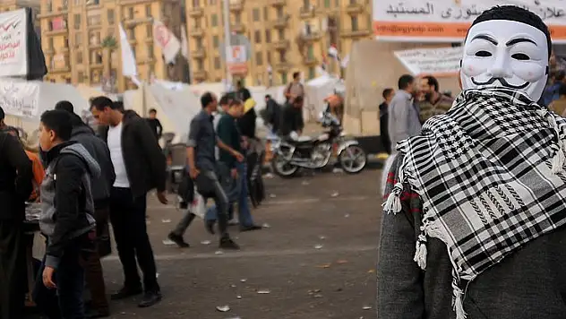 Mısır'da gösteriler şiddetleniyor