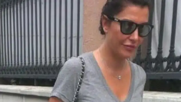 2 ünlünün daha dinlediği ortaya çıktı