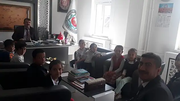 Derebucak'ta 'geziyorum, meslekleri tanıyorum' projesi  başladı