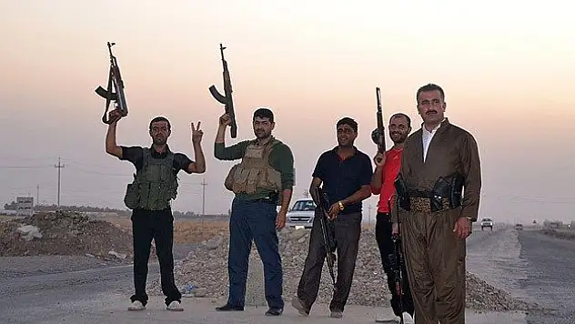 Gönüllü Peşmergeler cephede