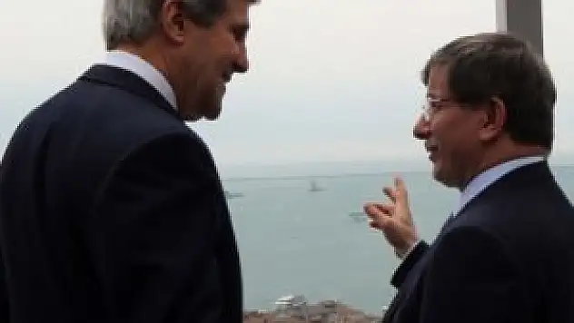 Davutoğlu Kerry ve Meşal'le görüştü