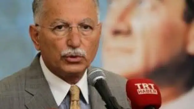 İhsanoğlu'ndan ilk açıklama