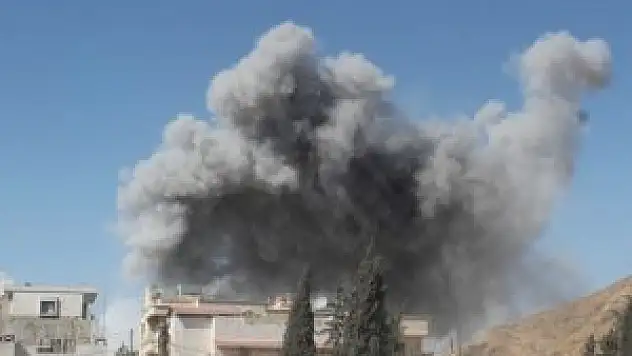 Halep'te hava saldırısı: 12 ölü