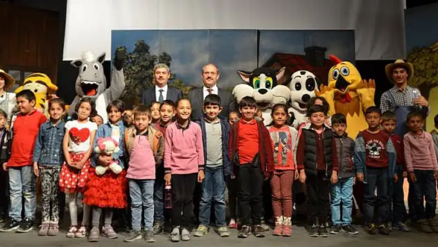 Karapınar'da öğrencilere tiyatro