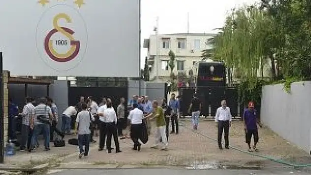 Taksirle adam öldürmekle suçlanıyor