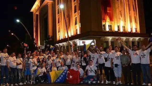 Erdoğan'ı tebrik etmek için Bosna-Hersek'ten geldiler