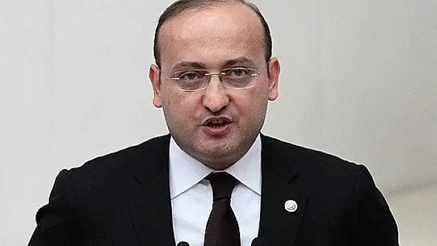 AK Parti'de yeni dönemin şifrelerini verdi