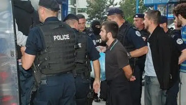 Kosova'da 'IŞİD ve El-Nusra' şüphelileri mahkemede