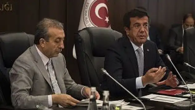 Tıpış tıpış yukarı revize ettiler