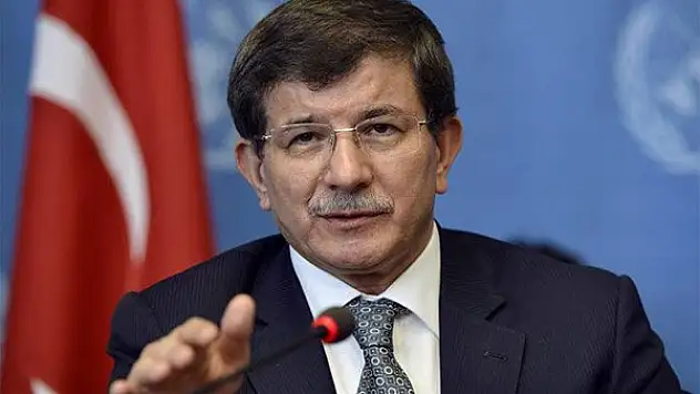 Davutoğlu: Cumhurbaşkanlığı seçimi gecesi darbeyi önledik