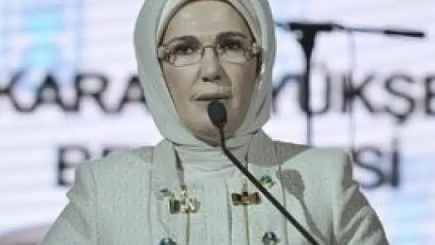 Kadınlar sürece dahil olursa akan kan duracaktır