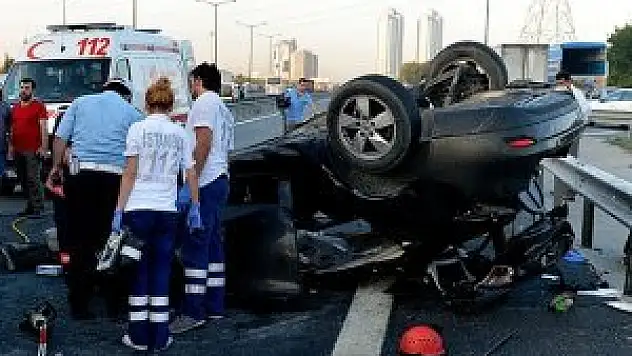 TEM'de trafik kazası: 2 ölü