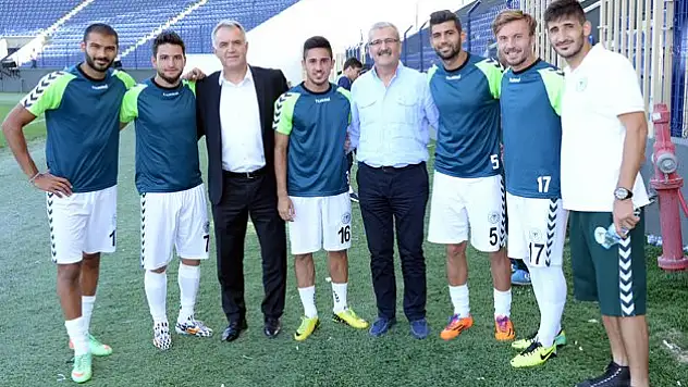 'Gençlerin Konyaspor'a katkısı beni mutlu ediyor'