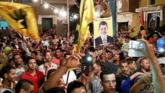 Mısır'daki olayların yıl dönümünde gösteriler devam etti