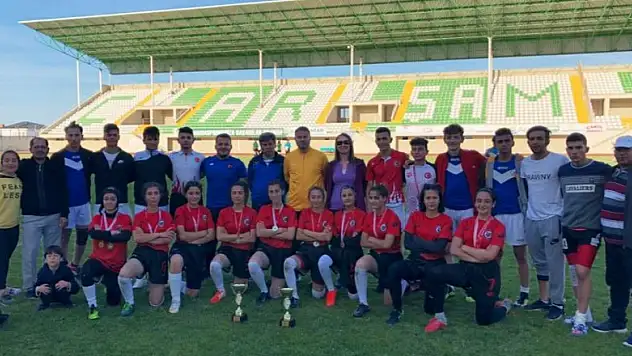 Konya Spor Lisesi başarıdan başarıya koşuyor