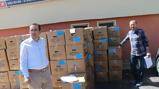 Seydişehir'de çilek üreticileri fidelerini teslim aldı