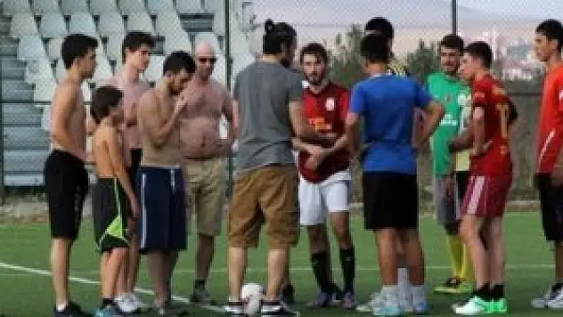 İlhan Mansız yeşil sahalara döndü!