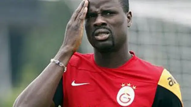 Eboue'ye Premier Lig'den talip çıktı!