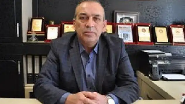 Karamercan: ''Davutoğlu'nu Başbakan görmek istiyoruz''