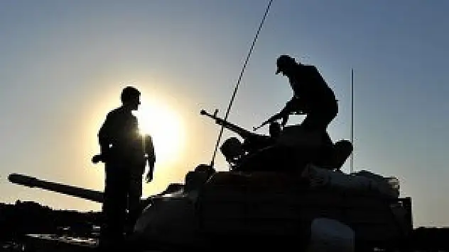 Irak ordusu Tikrit'i almak için operasyon başlattı