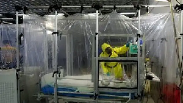 Ebola salgını nedeniyle bir milyon kişi karantinada