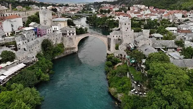 Rusya'nın Ukrayna'ya saldırısı birçok Balkan ülkesinde protesto edildi