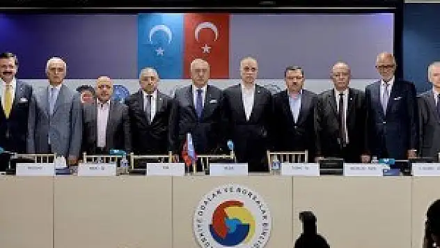 Uygur Özerk Bölgesi'ndeki uygulamalar zulme dönüştü