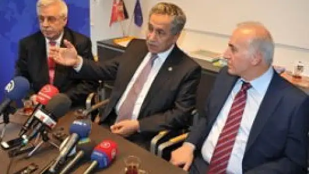 Arınç'tan Almanya'daki Türklere çağrı