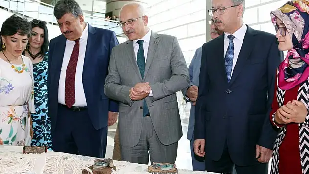 KTO Karatay'da özel öğrencilerden el emeği ürünler sergisi açıldı