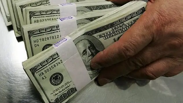 Dolar yeniden yükselişe geçti