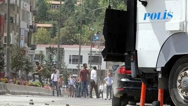 Diyarbakır'da roketatarlı saldırı!