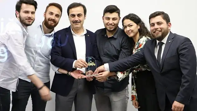 KTO Karatay Üniversitesi öğrenci topluluklarını ödüllendirdi