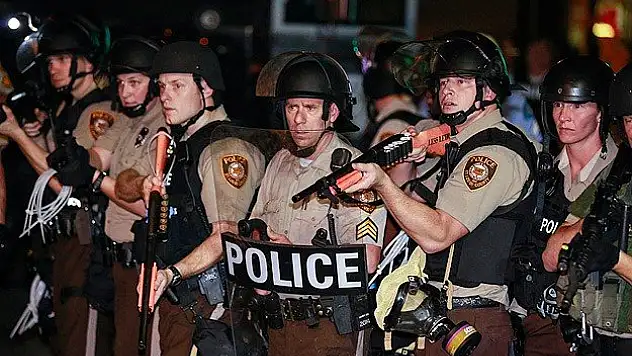 ABD polisi haberleri kontrol etmek için gazetecileri hedef alıyor