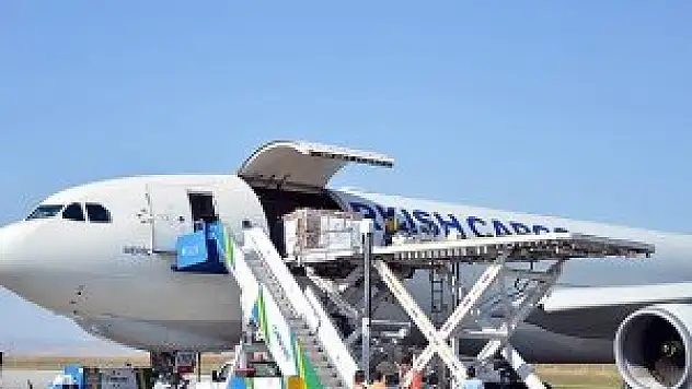 AFAD hava köprüsüyle Gazze'ye yardım ulaştırıyor