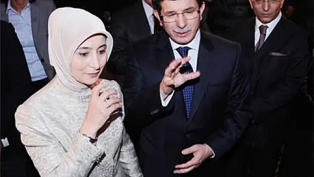 Ahmet Davutoğlu'nun eşi Sare Davutoğlu kimdir?