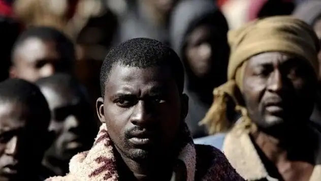 Tunus'ta 74 göçmen kurtarıldı