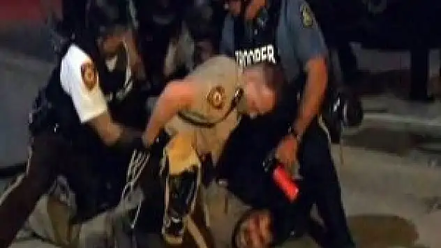 AA muhabirinin gözaltına alınması gazeteci birliklerini ayağa kaldırdı